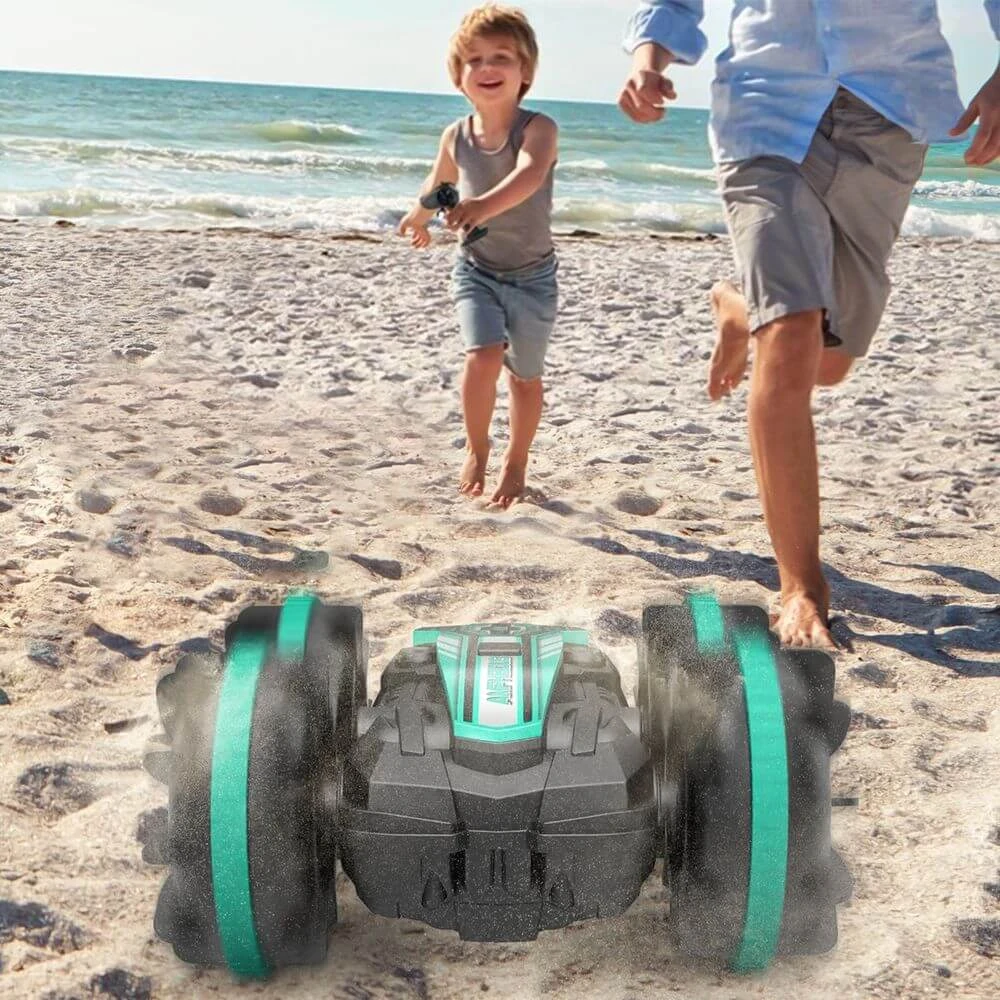 Amphibious Stunt RC Car 360° Rotate And 180° Flips Water Land Remote Control Car 3 Amphibious Stunt RC Car 360° Rotate And 180° Flips Water Land Remote Control Car - Image 3