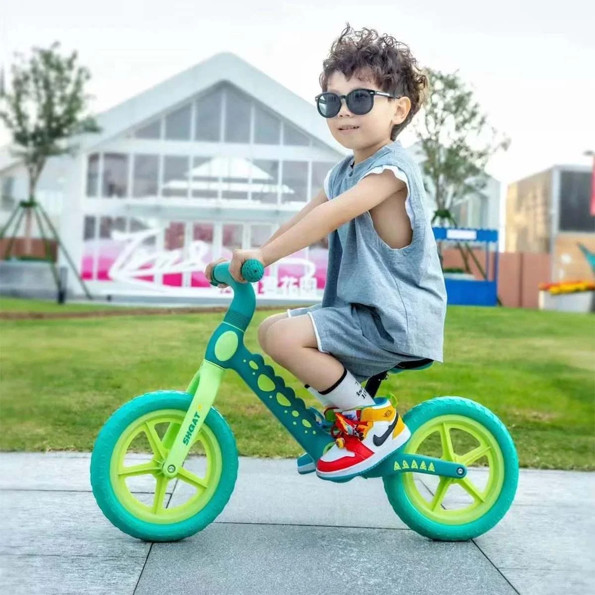 Kids Balance Bike Dinosaur Bike 2 Wheels With Foldable Footrest Ride-on Toys For Boy Girls 1 Kids Balance Bike Dinosaur Bike 2 Wheels With Foldable Footrest Ride-on Toys For Boy Girls